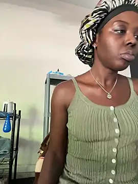 choclatepeaach online show from 04-23-26, 02:41