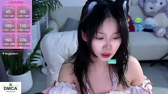 Snapshot of Sheep-1 chatting on 02-13-25, 11:28 Sheep-1 online show from 02-13-25, 11:28