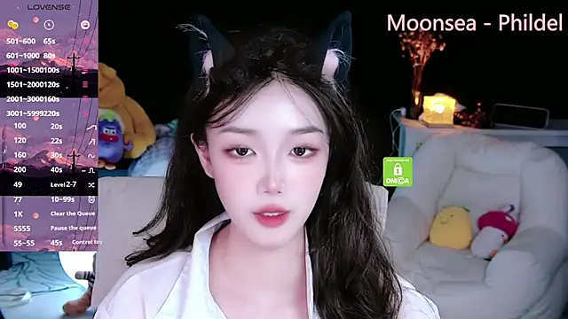 Snapshot of Sheep-1 chatting on 09-13-25, 01:11 Sheep-1 online show from 09-13-25, 01:11