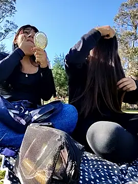 Snapshot of Caro_kitty- chatting on 11-07-25, 01:00 Caro kitty- online show from 11-07-25, 01:00