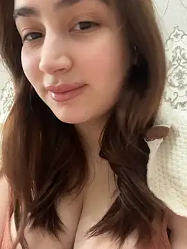 Snapshot of StormBeverly chatting on 02-10-26, 08:18 StormBeverly online show from 02-10-26, 08:18