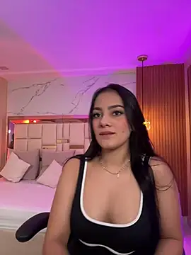 Snapshot of mallie_quinn chatting on 01-15-25, 04:54 mallie quinn online show from 01-15-25, 04:54