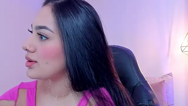 Snapshot of mallie_quinn chatting on 02-12-25, 01:16 mallie quinn online show from 02-12-25, 01:16