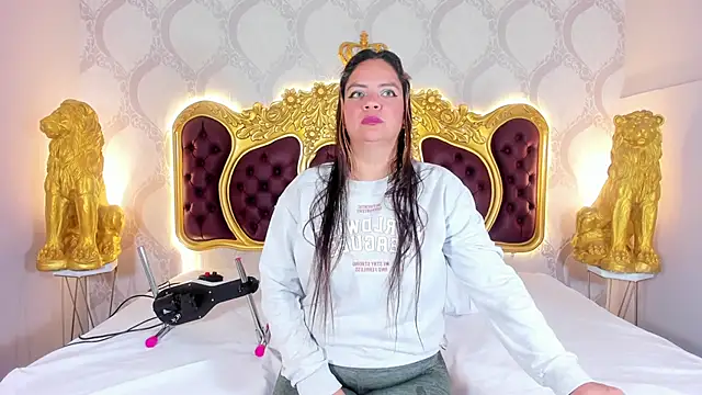 KendralHolson online show from 10-21-25, 04:35