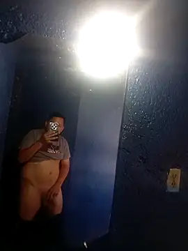 Snapshot of Cherrysfox1 chatting on 03-04-26, 11:11 Cherrysfox1 online show from 03-04-26, 11:11