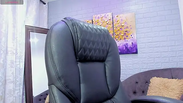 Snapshot of ebbafernandez_ chatting on 10-20-25, 12:05 ebbafernandez  online show from 10-20-25, 12:05