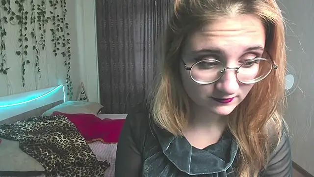 Miss Elsa  online show from 12-06-24, 08:15