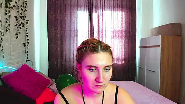 Miss Elsa  online show from 02-15-25, 06:55