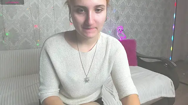 Miss Elsa  online show from 03-04-25, 03:22