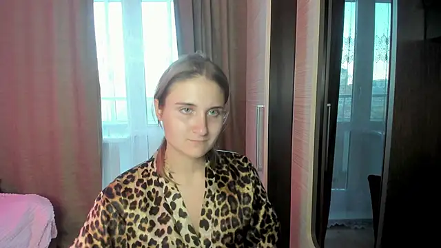 Miss Elsa  online show from 09-18-25, 11:56