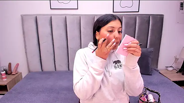 Emmy-Turnner online show from 10-06-25, 12:02