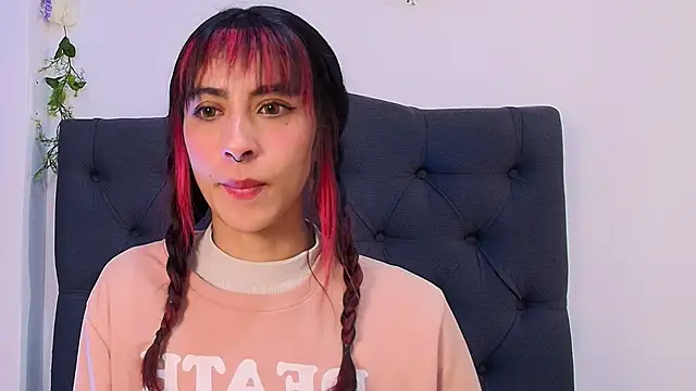 Snapshot of Alyssa_jones chatting on 03-11-25, 03:59 Alyssa jones online show from 03-11-25, 03:59