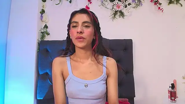 Snapshot of Alyssa_jones chatting on 03-13-25, 07:09 Alyssa jones online show from 03-13-25, 07:09