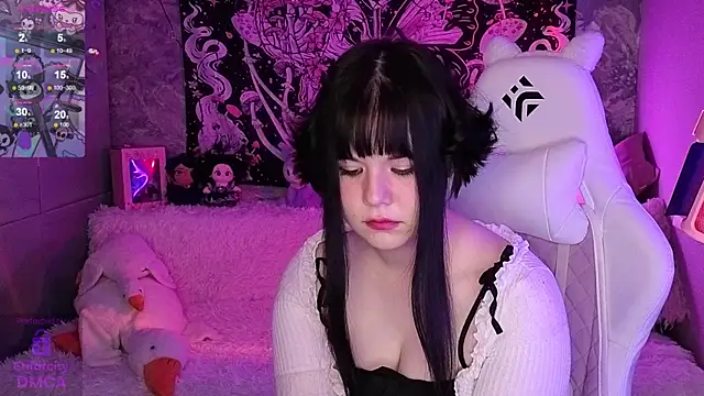 Snapshot of ClaireFaers_ chatting on 11-25-25, 07:47 ClaireFaers online show from 11-25-25, 07:47