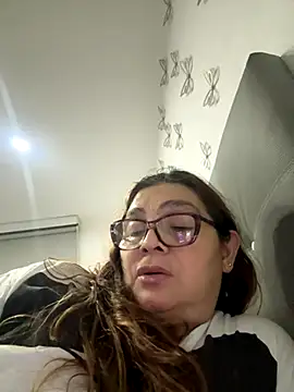 Snapshot of AntonellaAlondra4 chatting on 11-10-25, 04:00 AntonellaAlondra4 online show from 11-10-25, 04:00