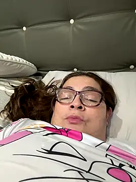 Snapshot of AntonellaAlondra4 chatting on 11-22-25, 04:11 AntonellaAlondra4 online show from 11-22-25, 04:11