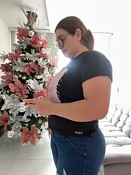 Snapshot of AntonellaAlondra4 chatting on 12-02-25, 03:29 AntonellaAlondra4 online show from 12-02-25, 03:29