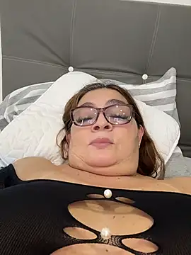 AntonellaAlondra4 online show from 03-27-26, 02:06