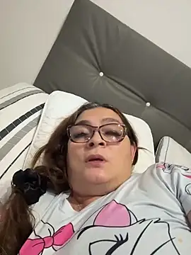 AntonellaAlondra4 online show from 04-25-26, 02:47