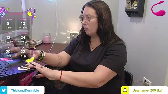 ThickGirlsDoItBetter online show from 10-21-25, 11:49