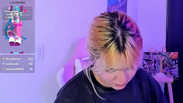 Pretty  zoe online show from 02-11-25, 06:30