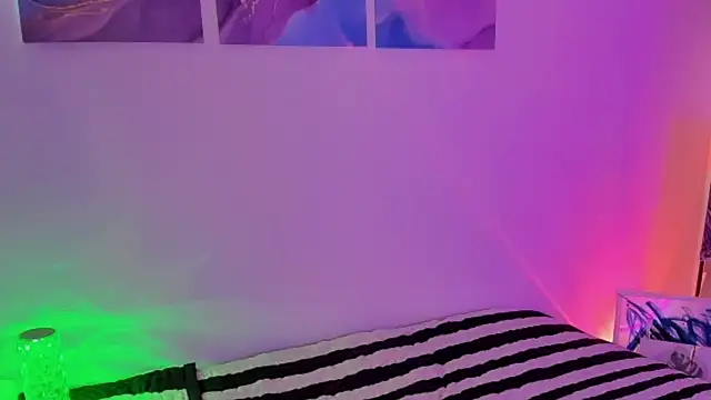 Pretty  zoe online show from 03-18-25, 08:04