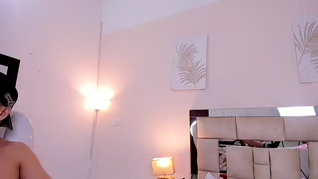 Snapshot of saraandstiven chatting on 03-19-25, 03:09 saraandstiven online show from 03-19-25, 03:09