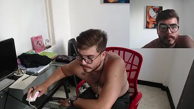 Snapshot of Dylanwish chatting on 12-03-24, 09:56 Dylanwish online show from 12-03-24, 09:56