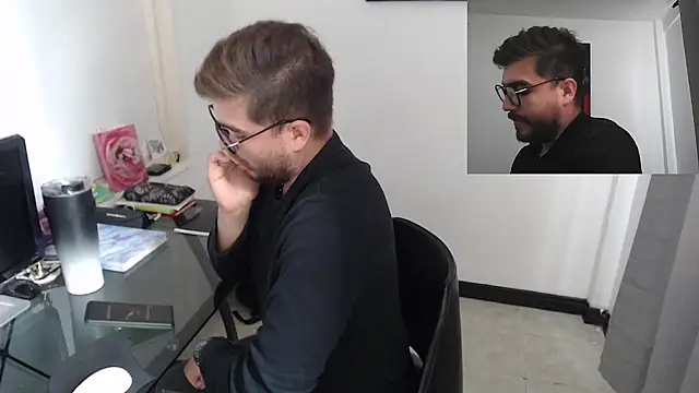 Snapshot of Dylanwish chatting on 12-05-24, 01:49 Dylanwish online show from 12-05-24, 01:49