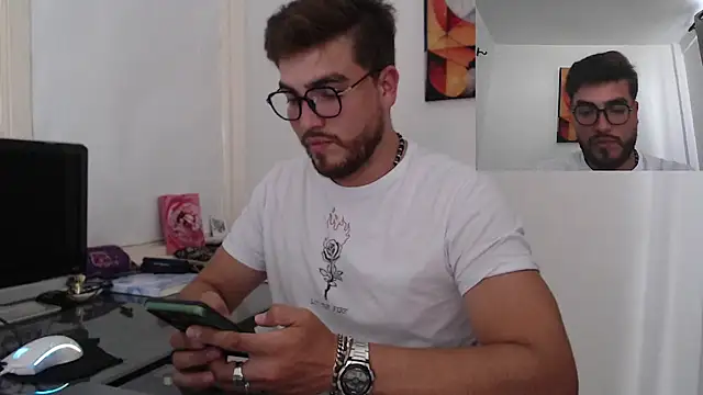 Snapshot of Dylanwish chatting on 12-08-24, 09:19 Dylanwish online show from 12-08-24, 09:19