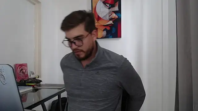 Snapshot of Dylanwish chatting on 12-10-24, 07:43 Dylanwish online show from 12-10-24, 07:43