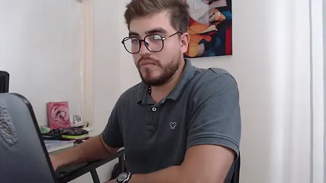 Snapshot of Dylanwish chatting on 12-12-24, 08:53 Dylanwish online show from 12-12-24, 08:53