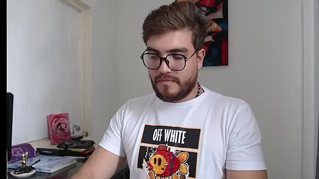 Snapshot of Dylanwish chatting on 12-20-24, 07:39 Dylanwish online show from 12-20-24, 07:39