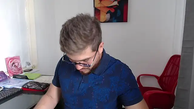 Snapshot of Dylanwish chatting on 01-28-25, 08:15 Dylanwish online show from 01-28-25, 08:15