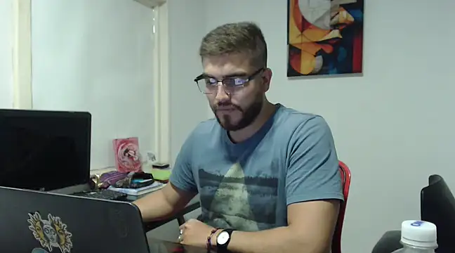 Snapshot of Dylanwish chatting on 02-08-25, 11:24 Dylanwish online show from 02-08-25, 11:24