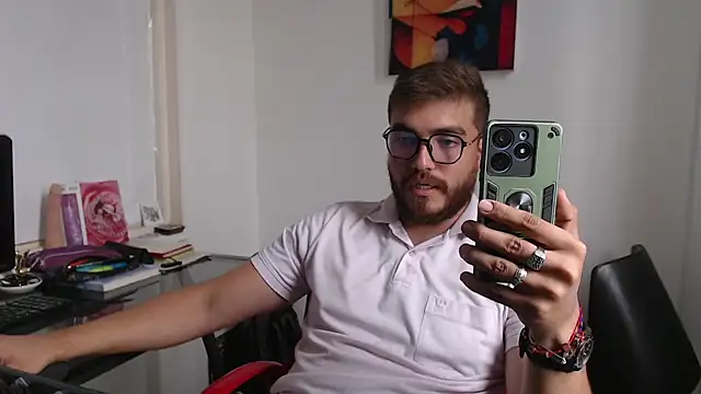 Snapshot of Dylanwish chatting on 02-22-25, 08:42 Dylanwish online show from 02-22-25, 08:42