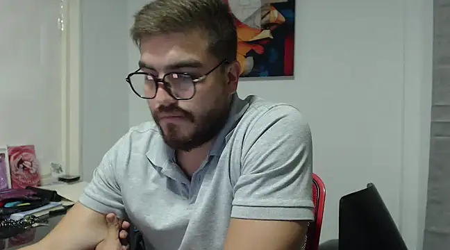 Snapshot of Dylanwish chatting on 02-25-25, 12:47 Dylanwish online show from 02-25-25, 12:47