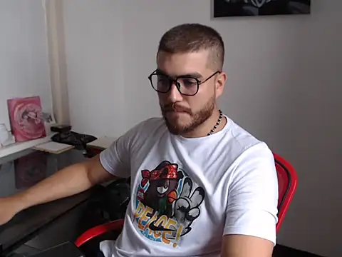 Snapshot of Dylanwish chatting on 10-11-25, 08:51 Dylanwish online show from 10-11-25, 08:51