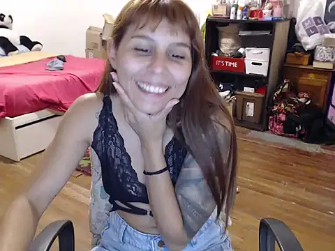 bunnylolaa4 online show from 02-10-25, 01:03