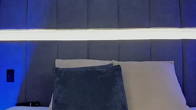 Snapshot of nicolle_pierce chatting on 02-10-25, 12:08 nicolle pierce online show from 02-10-25, 12:08