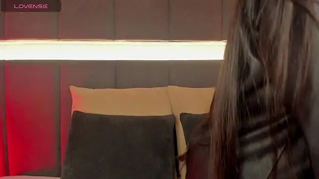 Snapshot of nicolle_pierce chatting on 02-22-25, 12:29 nicolle pierce online show from 02-22-25, 12:29