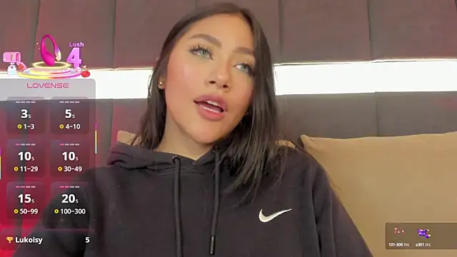 Snapshot of nicolle_pierce chatting on 02-27-25, 03:26 nicolle pierce online show from 02-27-25, 03:26