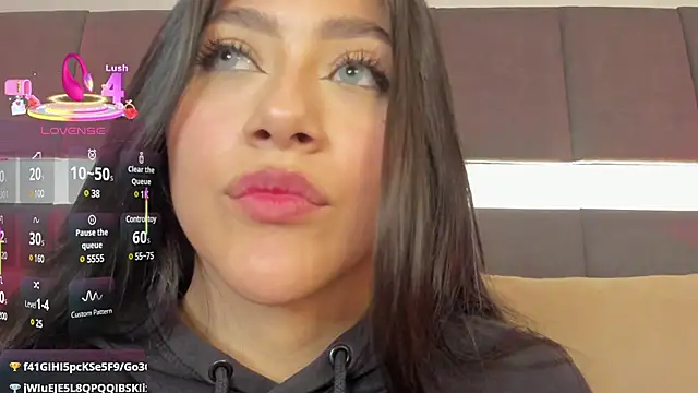 Snapshot of nicolle_pierce chatting on 02-27-25, 06:31 nicolle pierce online show from 02-27-25, 06:31