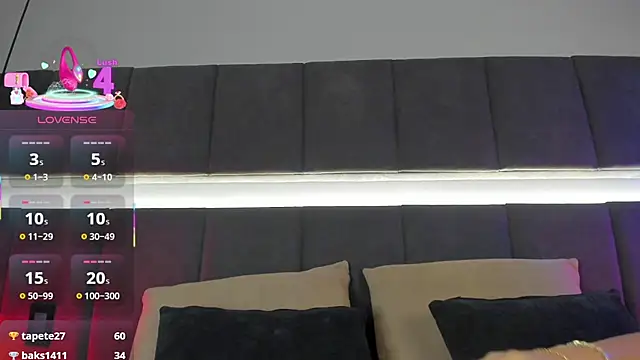 Snapshot of nicolle_pierce chatting on 03-06-25, 07:10 nicolle pierce online show from 03-06-25, 07:10