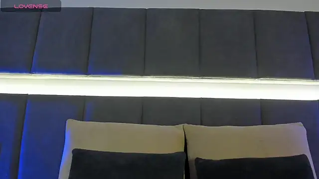 Snapshot of nicolle_pierce chatting on 03-12-25, 12:57 nicolle pierce online show from 03-12-25, 12:57