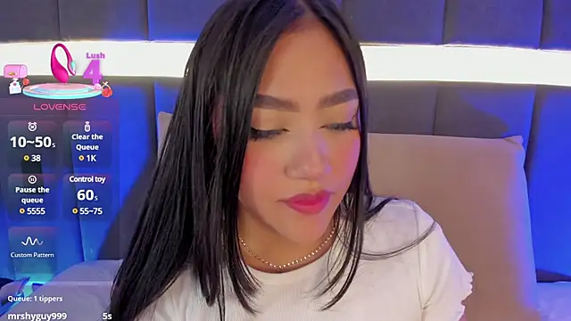 Snapshot of nicolle_pierce chatting on 03-19-25, 04:13 nicolle pierce online show from 03-19-25, 04:13