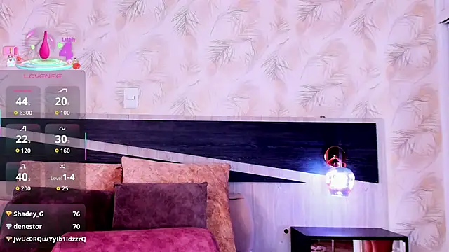 Snapshot of nicolle_pierce chatting on 12-04-25, 01:20 nicolle pierce online show from 12-04-25, 01:20