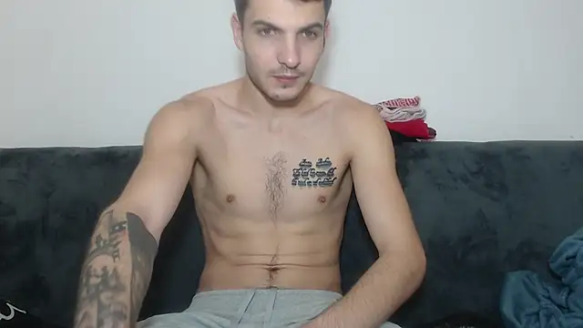 Snapshot of Your_perfect_boy chatting on 12-08-24, 10:47 Your perfect boy online show from 12-08-24, 10:47