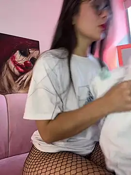 Snapshot of MariaIsabella8 chatting on 03-11-25, 03:02 MariaIsabella8 online show from 03-11-25, 03:02