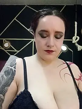 Snapshot of Gelena_Black chatting on 03-12-25, 06:55 Gelena Black online show from 03-12-25, 06:55